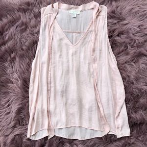 F21 Sleeveless Blouse